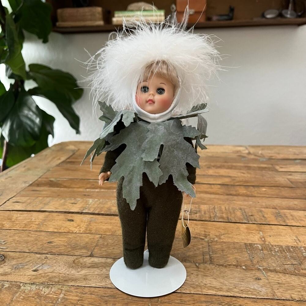 2004 Vogue Dandelion Ginny 8" Garden Theme Collection Fluffy